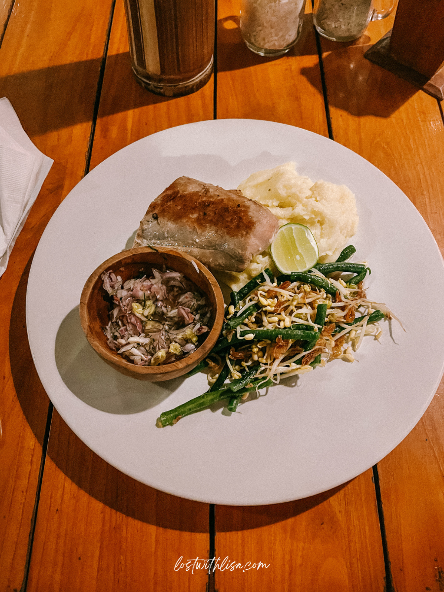 mamma mia bar and grill, nusa lembongan